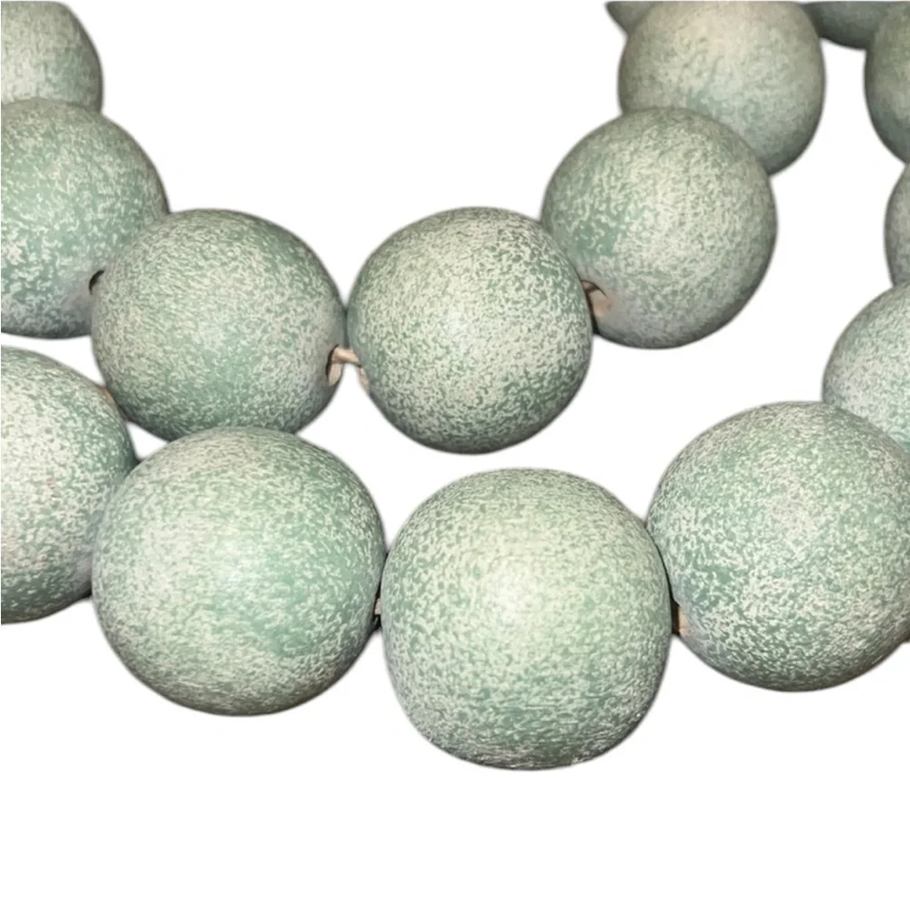 Elegant Mint Green Decorative Bead Garland